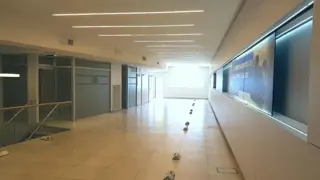 Excelente local comercial Sobre importante avenida. foto 5