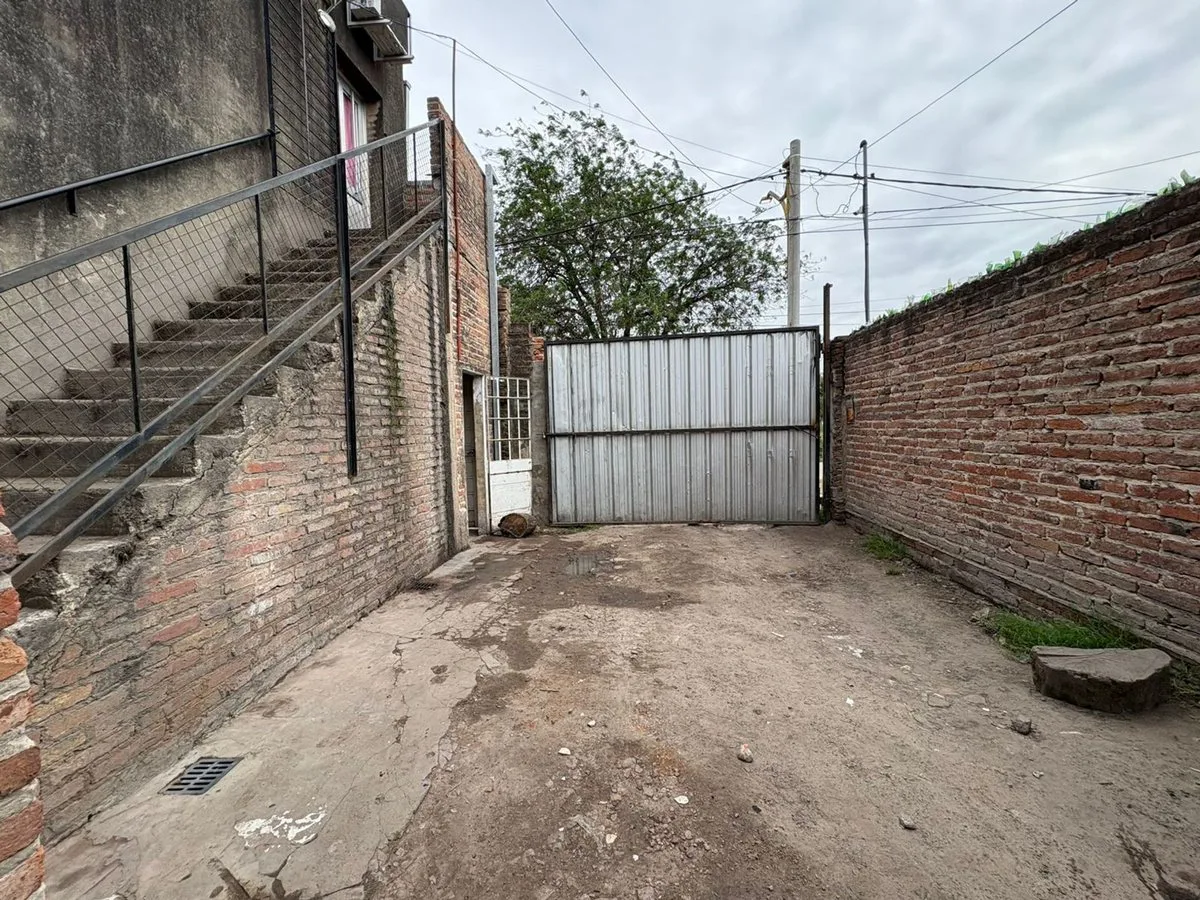 VENTA LOCAL COMERCIAL + CASA foto 5