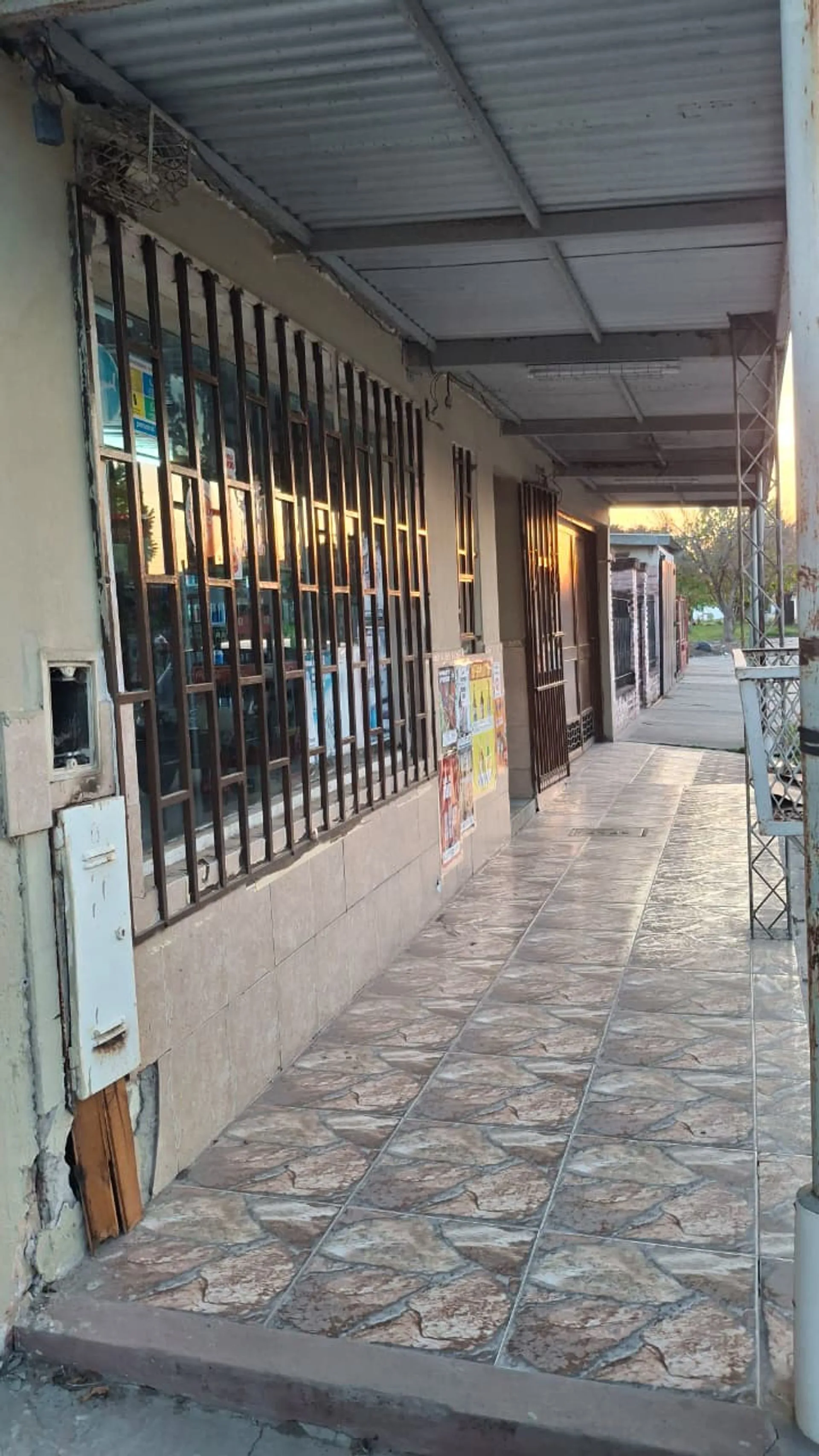 Casa B° 96 viv, Zona Sur foto 2