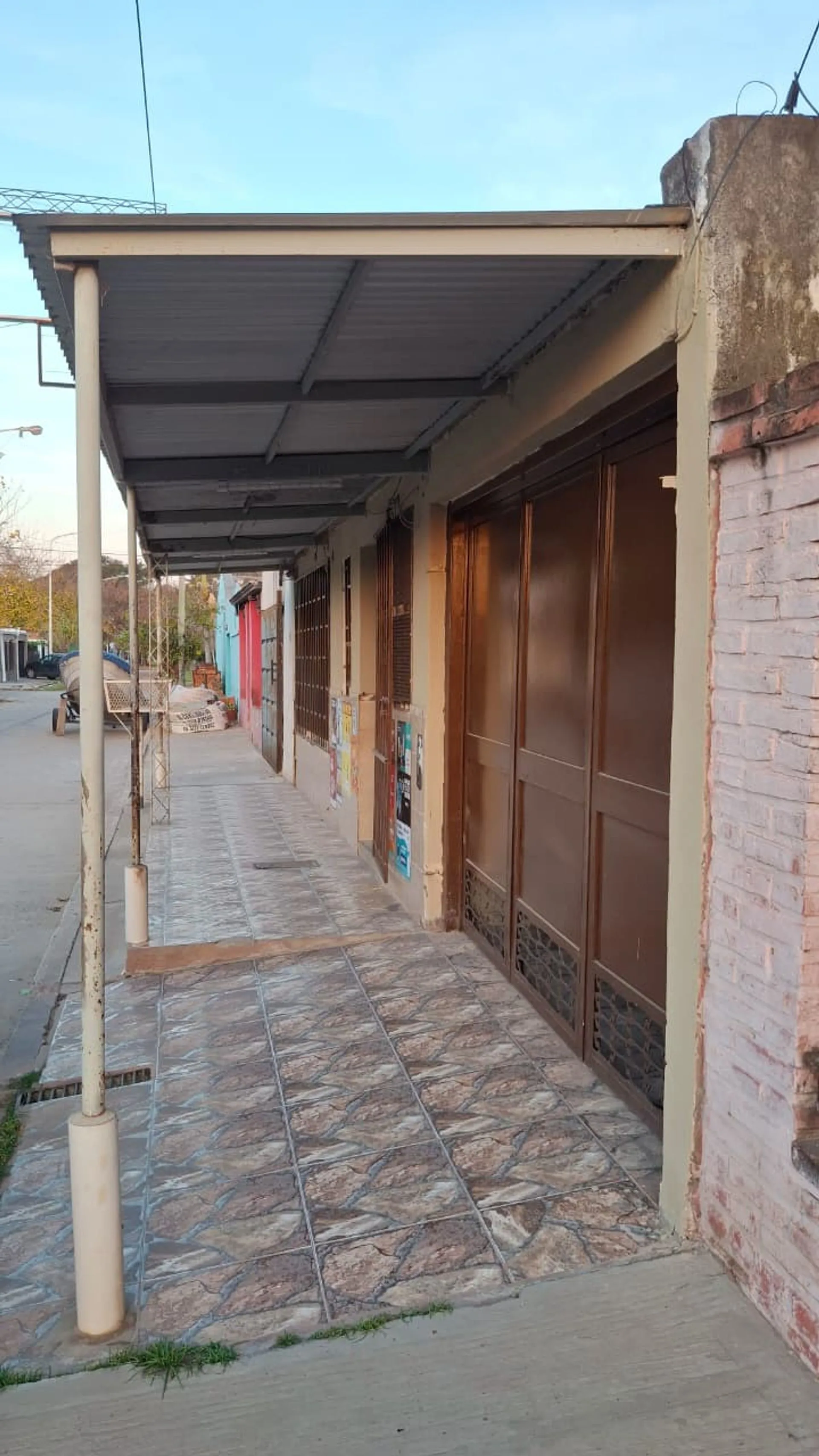 Casa B° 96 viv, Zona Sur foto 3