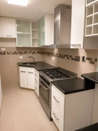 VENTA CASA 6 AMB LANUS ESTE CENTRO foto 2