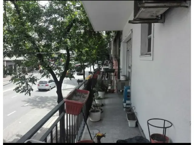 Retasado. Venta Departamento De Tres Ambientes Al Frente.