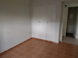 Departamento dos ambientes en venta centro de Monte Grande foto 4