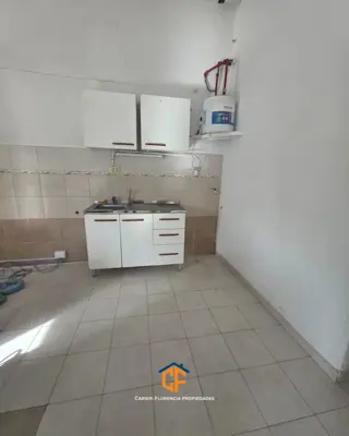 Venta De Ph 2 Ambientes, Ideal Inversión, En Centro De Billinghurst foto 5