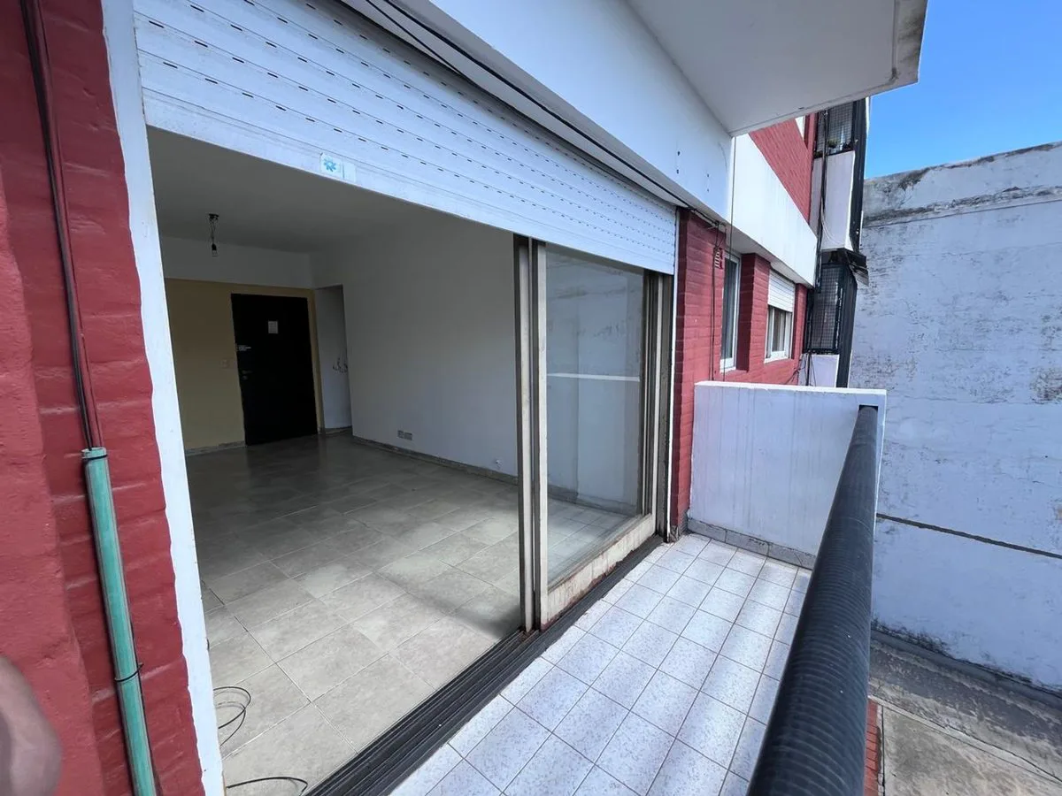 Departamento 2 ambientes APTO CREDITO Avellaneda foto 2