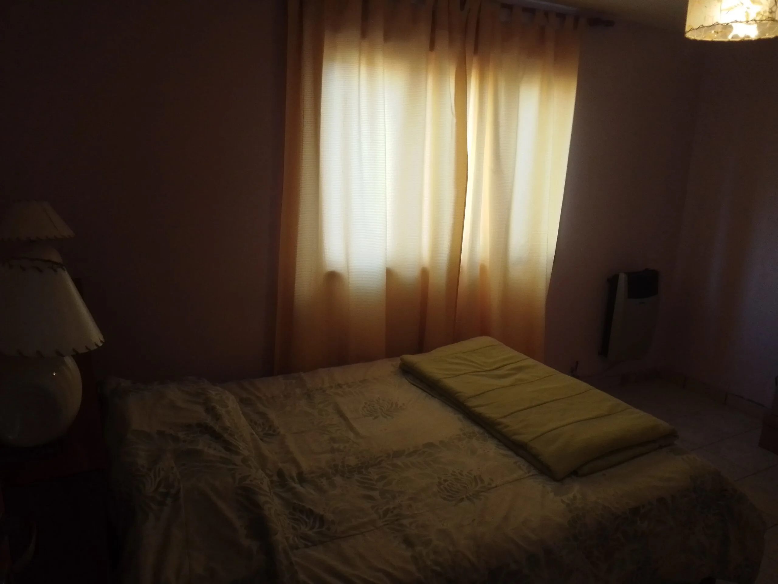 VENTA – CASA 2 DORMITORIOS – BARRIO CENTRO foto 4