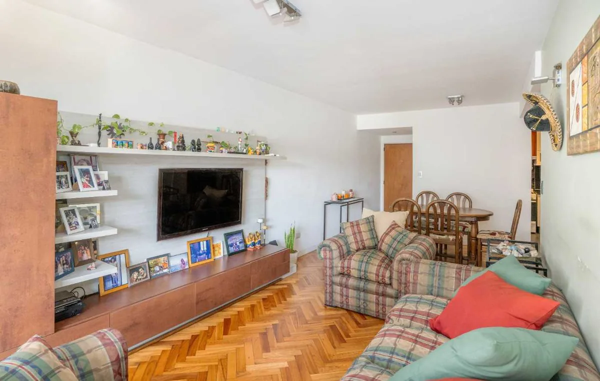 VENTA DEPARTAMENTO ALMAGRO 4 AMBIENTES BAJO PRECIO foto 3