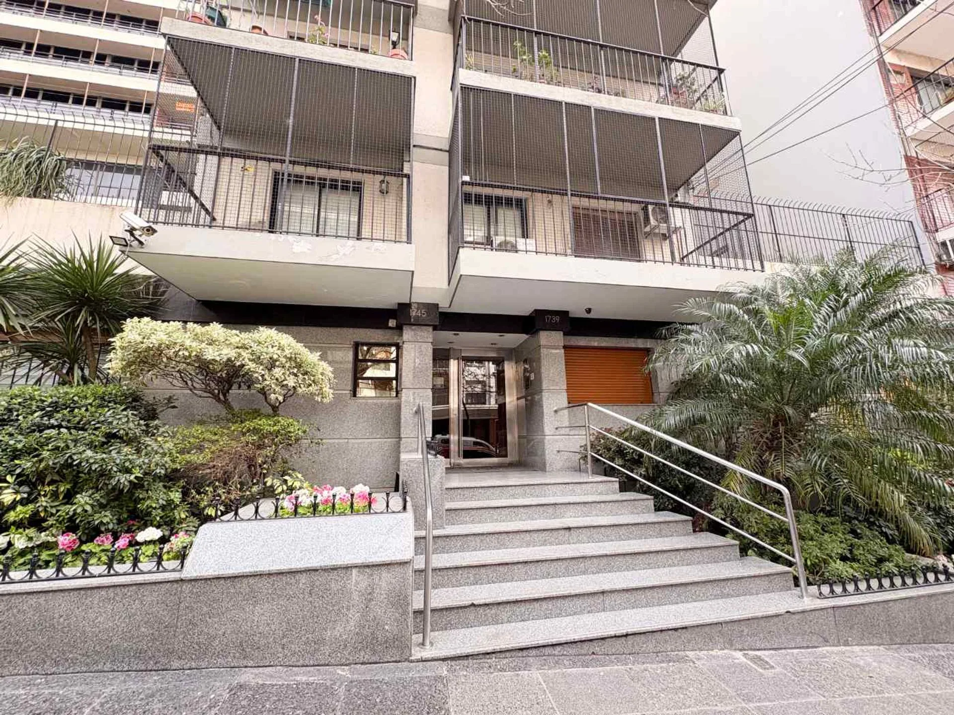VENTA DPTO 2 AMB GRAN PATIO FLIPPING BELGRANO foto 2