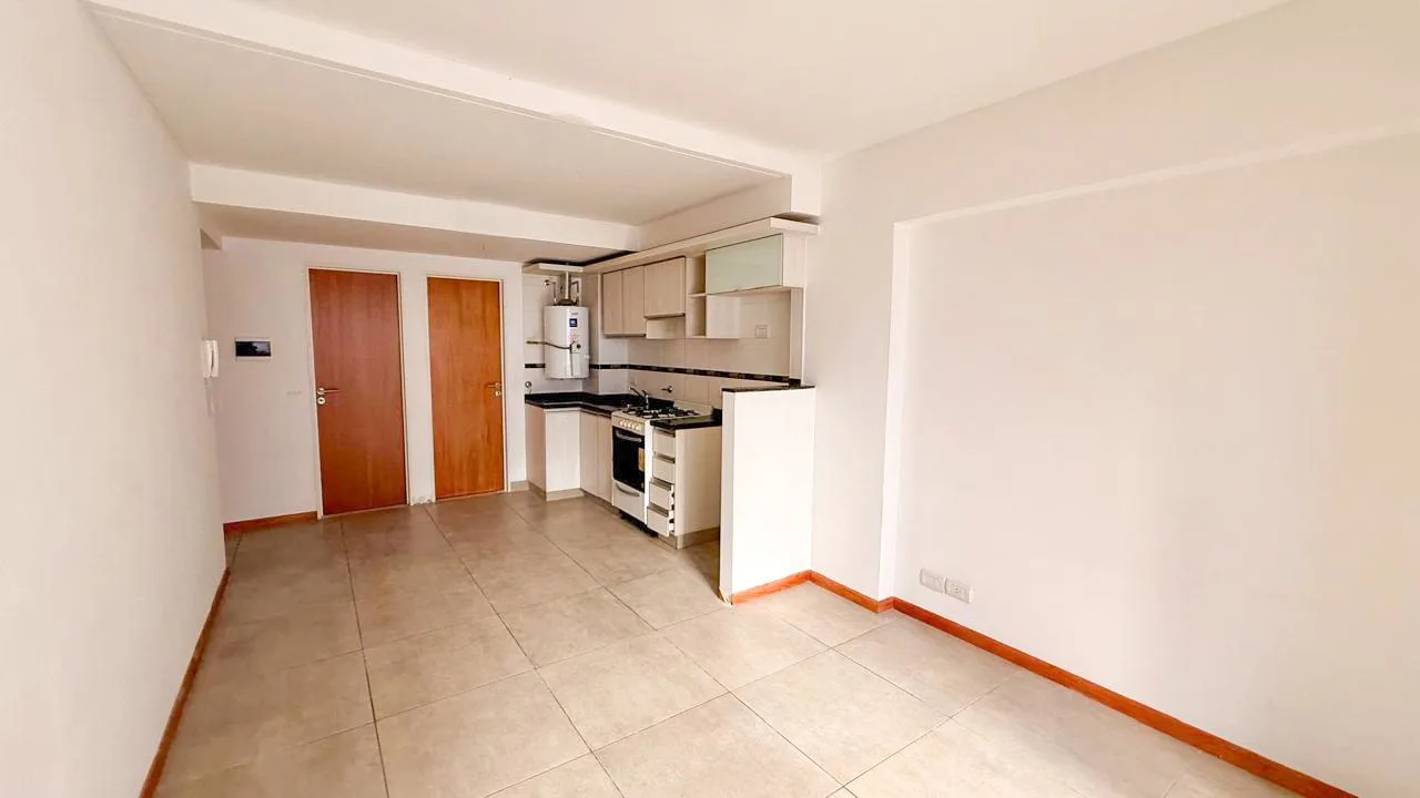 Monoambiente en venta - Corrientes y Av Pellegrini - IDEAL INVERSIÓN foto 3