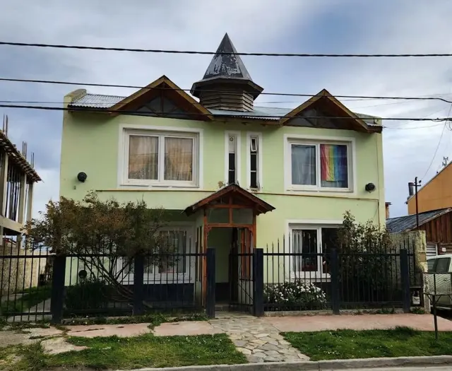 VENTA DE CASA 3 DORMITORIOS - B° MALVINAS