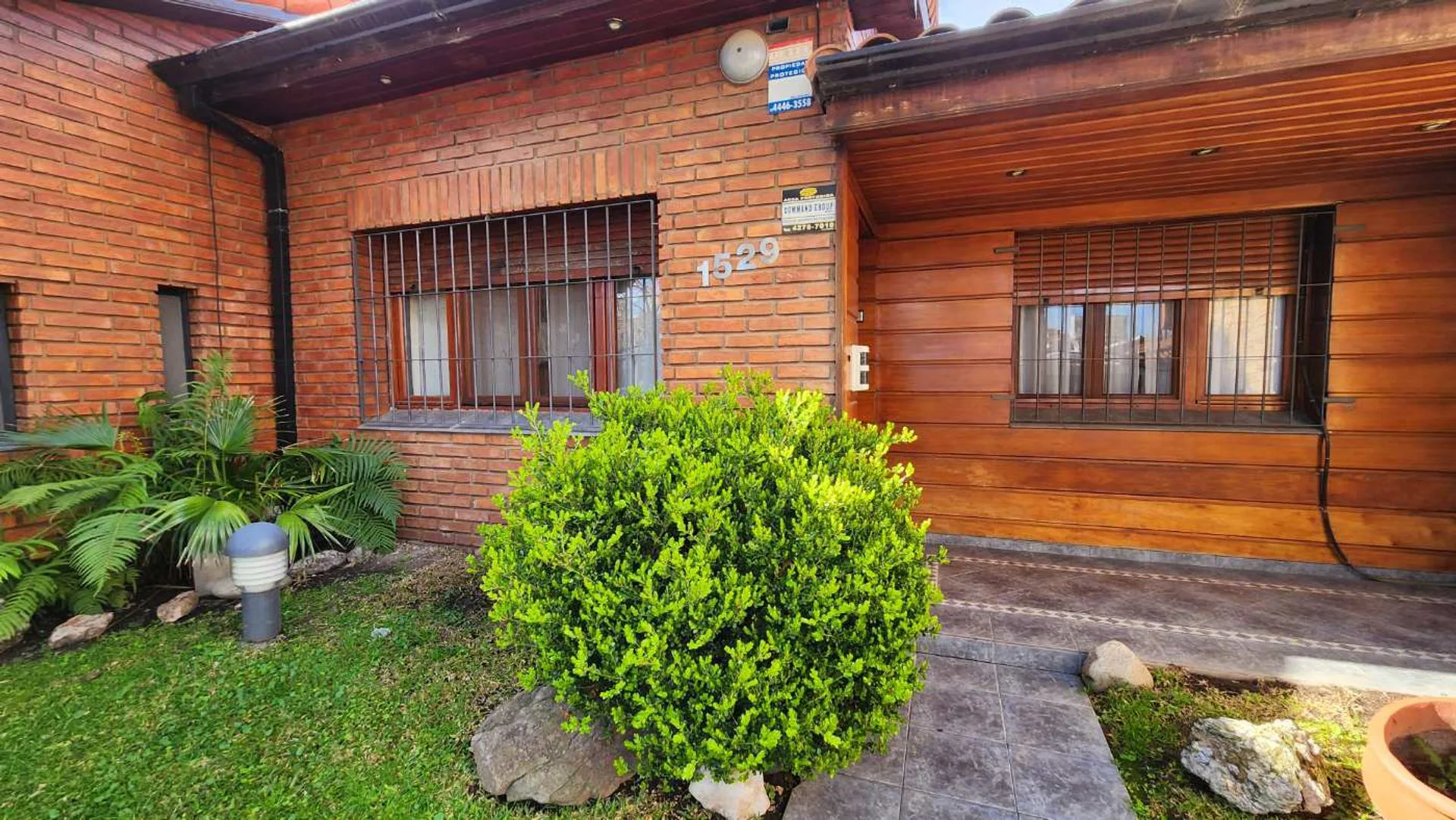 HERMOSA CASA EN VENTA - 5 AMBIENTES EN QUILMES foto 3