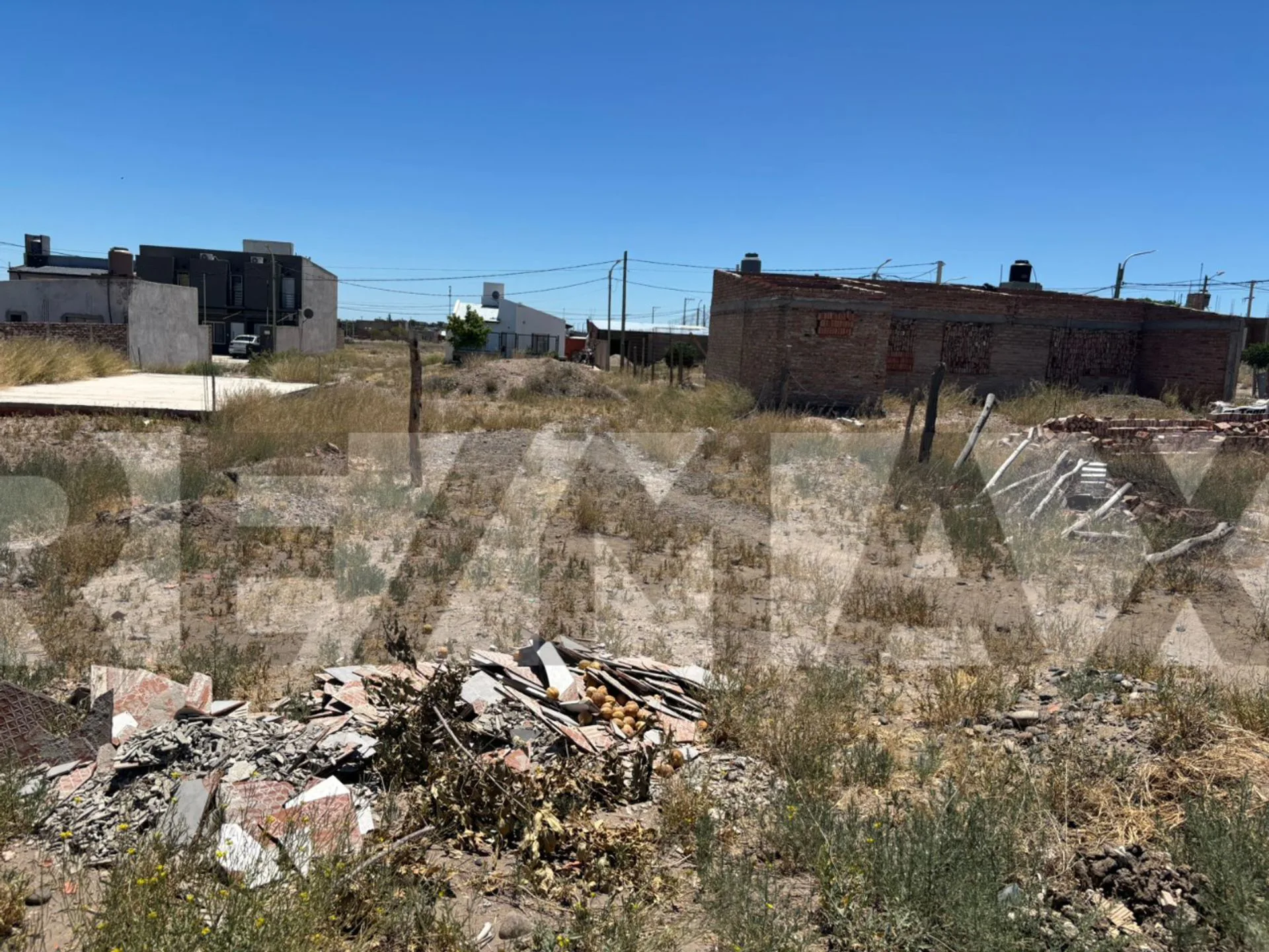 LOTE EN BARRIO 32 VIVIENDAS foto 4