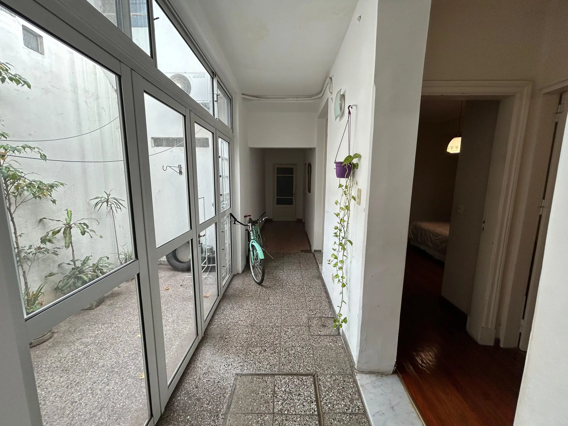 VENTA CASA EN PB  DOS DORMITORIOS EN LUIS AGOTE foto 4