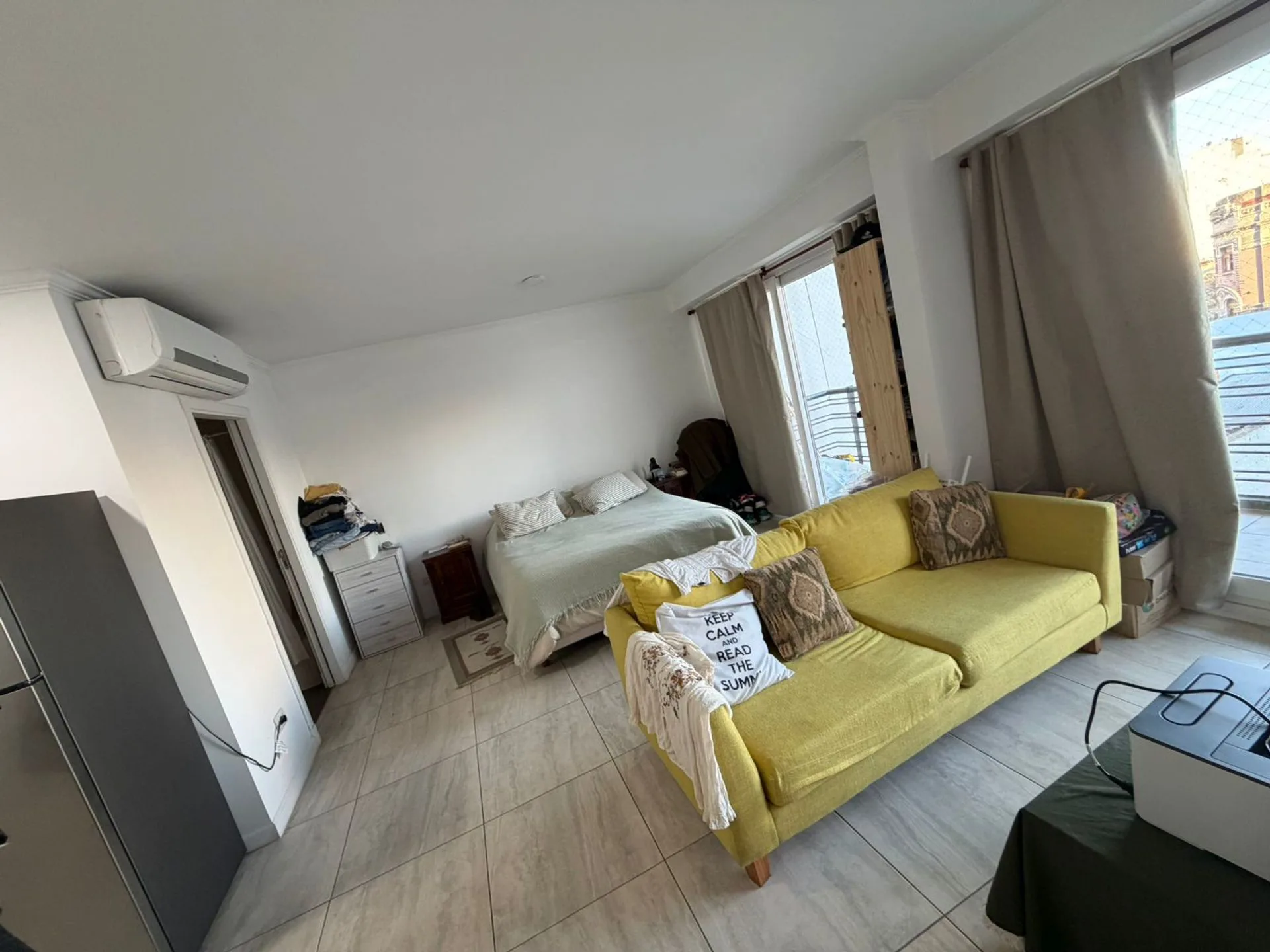 Alquiler Monoambiente balcón y amenities foto 4