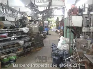 Barbaro Vende Galpon en San Martin foto 2