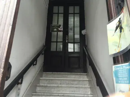 Grandes oficinas en pleno Adrogué