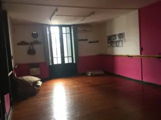 Grandes oficinas en pleno Adrogué foto 4