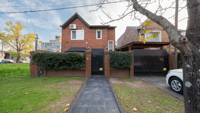 CASA EN VENTA 2 DORMITORIOS FISHERTON ROSARIO