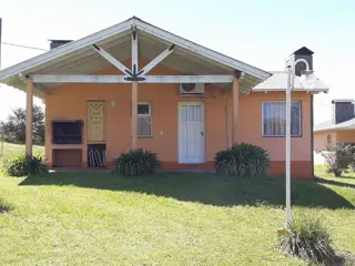COMPLEJO DE CABAÑAS. foto 2