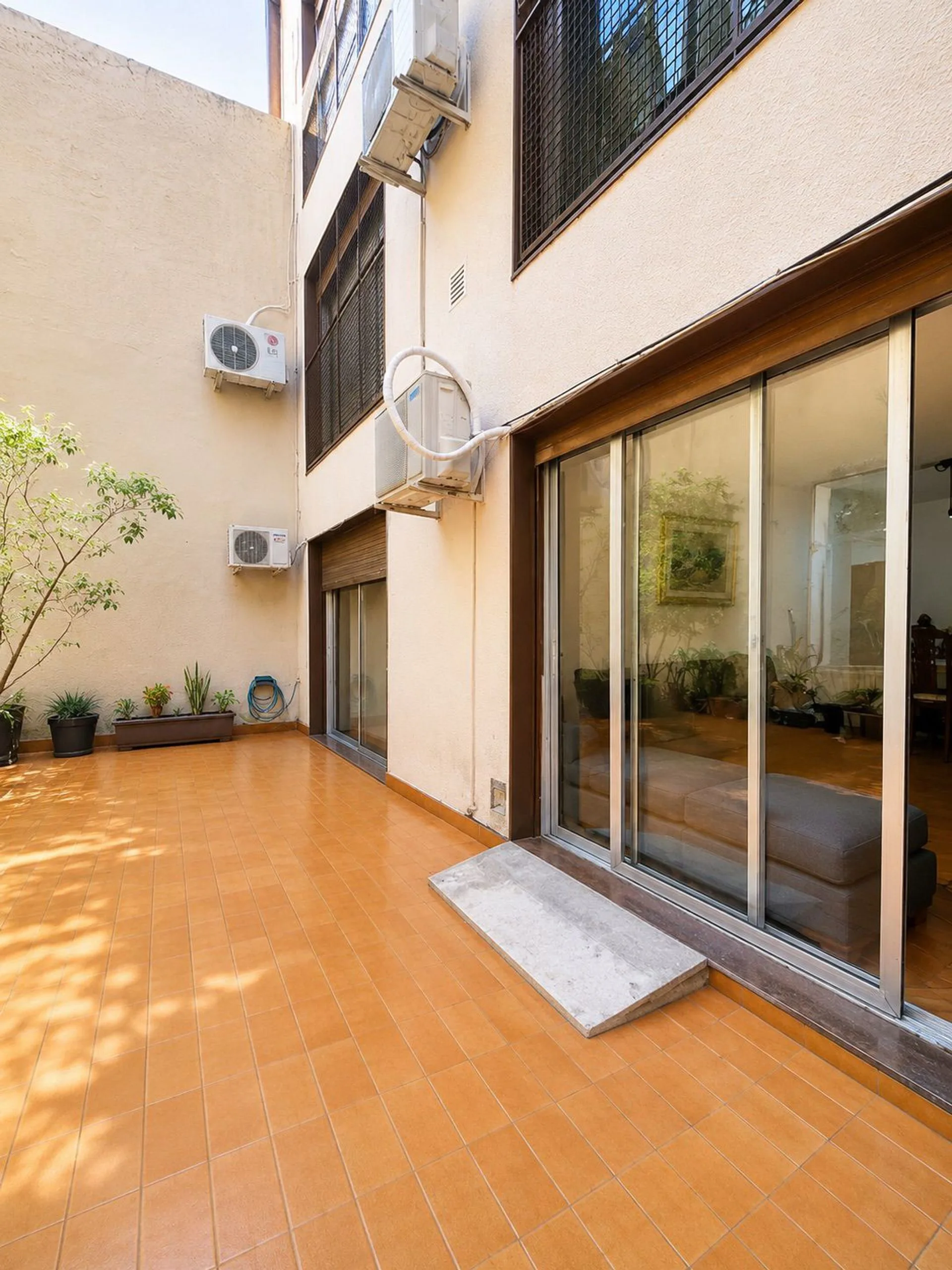 Venta departamento 3 ambientes con patio-Palermo foto 3