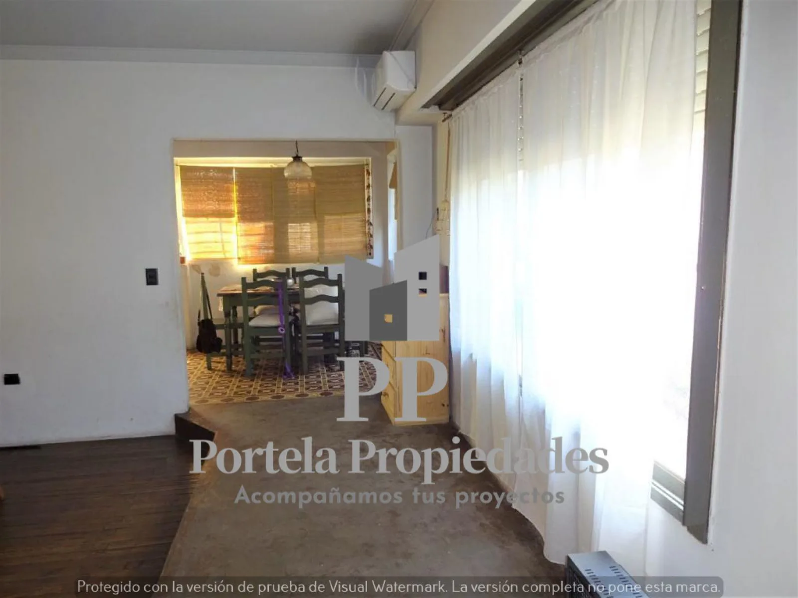 AMPLIO LOTE DE 8.66 X 50 METROS CON 3 CASAS EN CASTELAR SUR POSIBLE ACEPTACION DE PERMUTA A CONVENIR foto 4