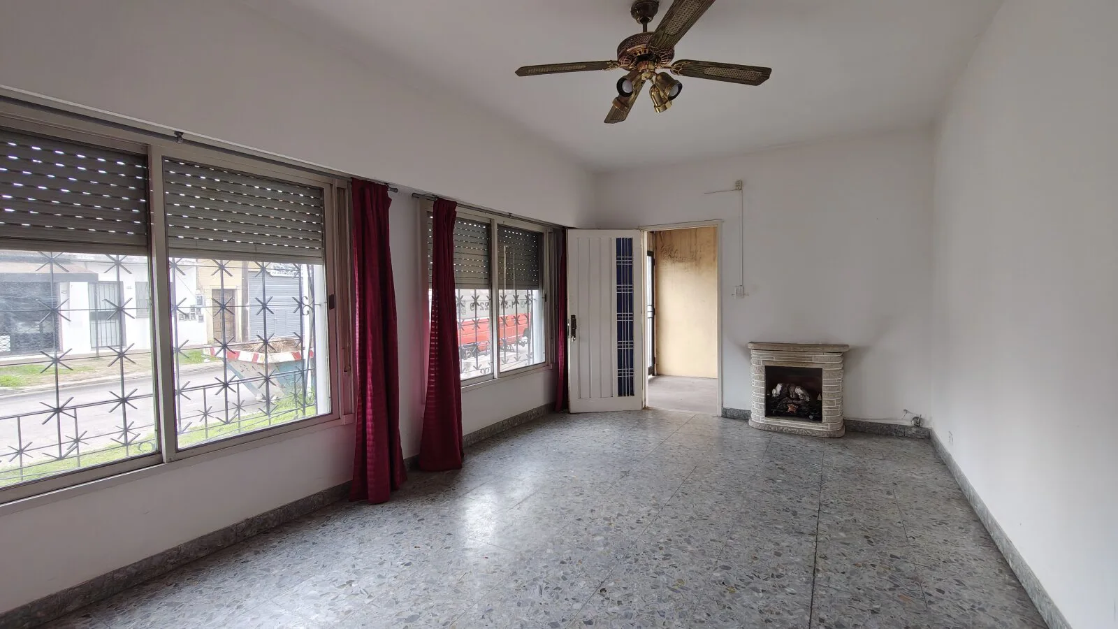 Venta Ph 3 ambientes al frente en Moron foto 4