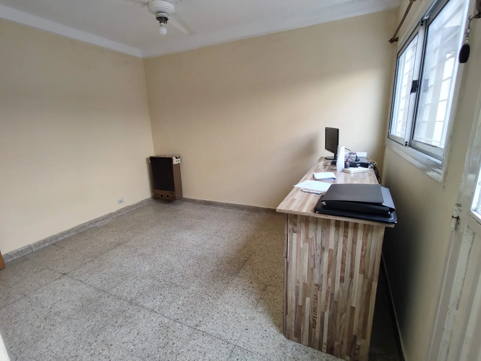 Venta Ph 3 ambientes al frente en Moron foto 5
