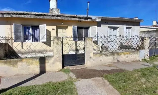 SE VENDE CASA 2 DORMIT EN LOCALIDAD DE TICINO