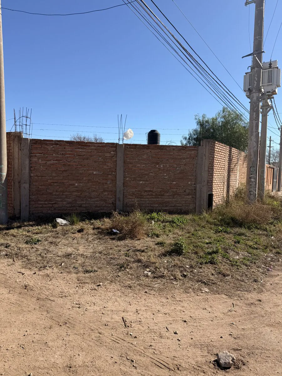 VENTA TERRENO BARRIO JARDIN foto 3