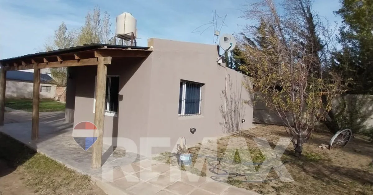 2 CASAS BELLA VISTA SUR  lote 1041,05 foto 2