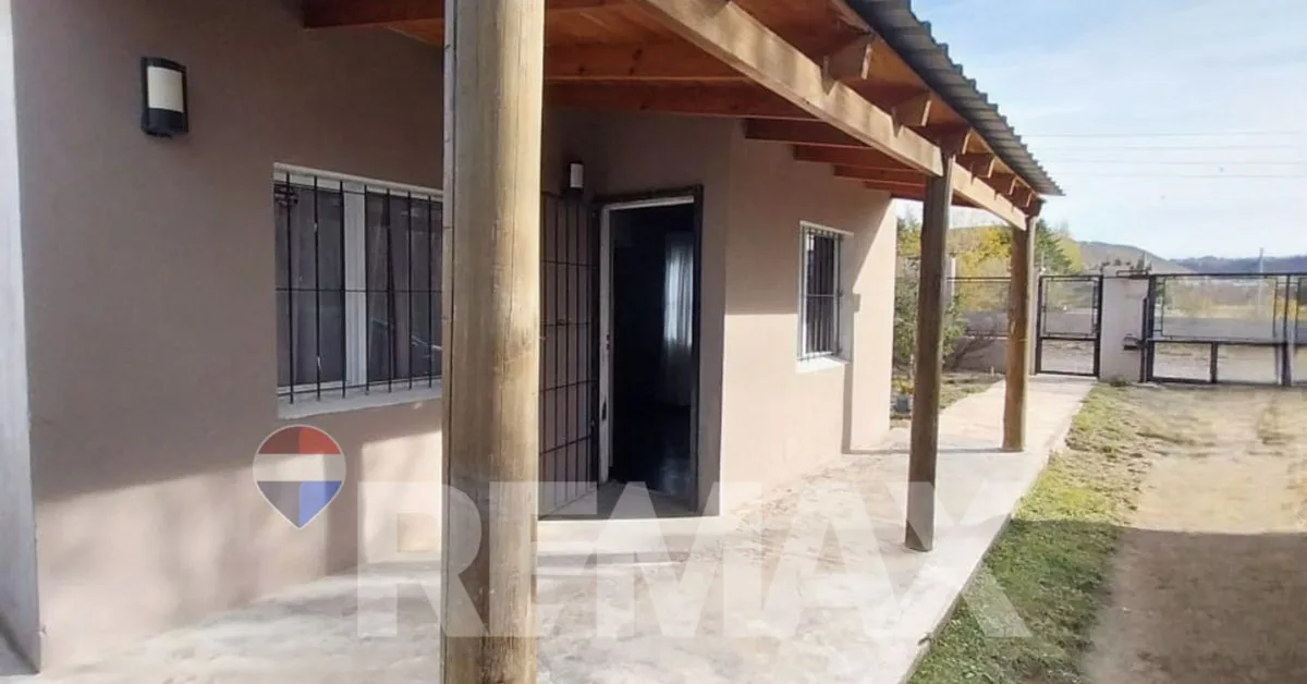 2 CASAS BELLA VISTA SUR  lote 1041,05 foto 3