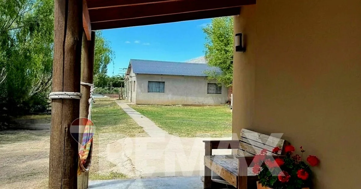 2 CASAS BELLA VISTA SUR  lote 1041,05 foto 4