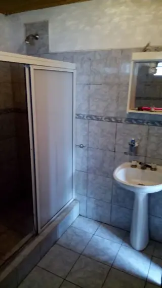 Vendo 8 has con casa, sobre Autovía Nacional 14 foto 3