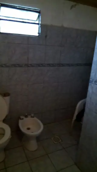 Vendo 8 has con casa, sobre Autovía Nacional 14 foto 5