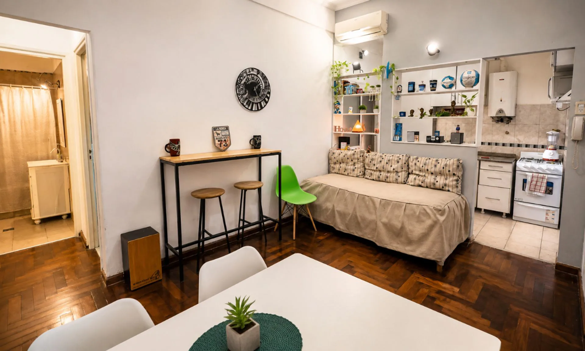 PH EN VENTA 2 AMBIENTES CON PATIO  | CABALLITO foto 4
