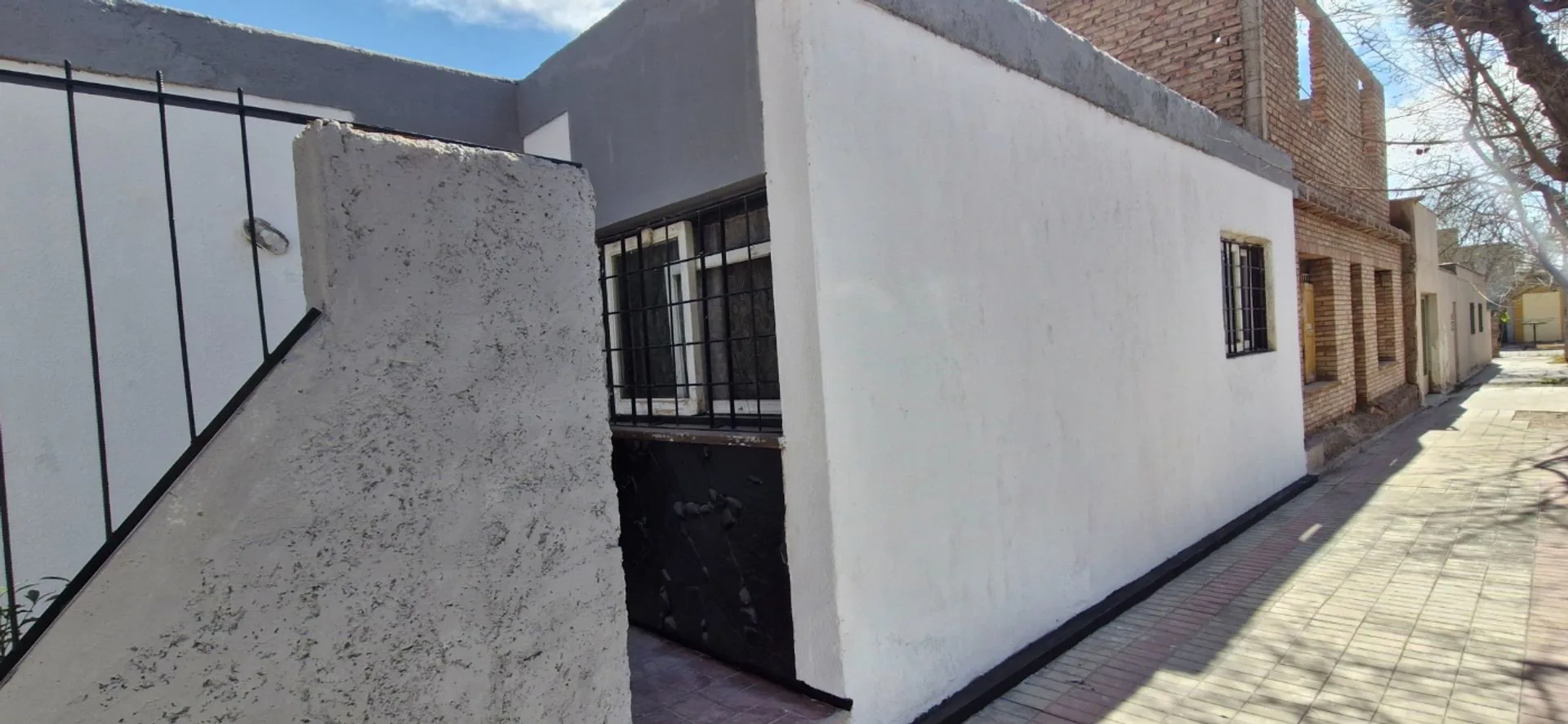 CASA EN VENTA 3 DORMITORIOS EN GUAYMALLEN foto 3