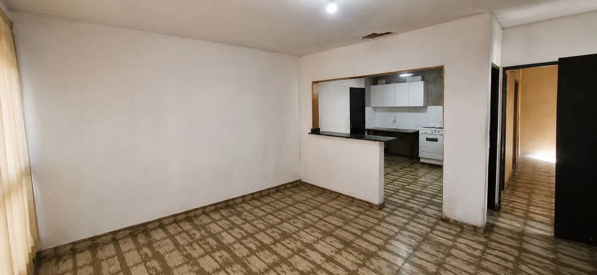 CASA EN VENTA 3 DORMITORIOS EN GUAYMALLEN foto 4