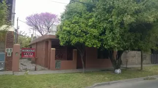 Vendo casa en Hurlingham foto 1