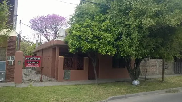 Vendo casa en Hurlingham