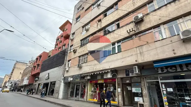 VENTA DE OFICINAS NECOCHEA 225 C/ASCENSOR