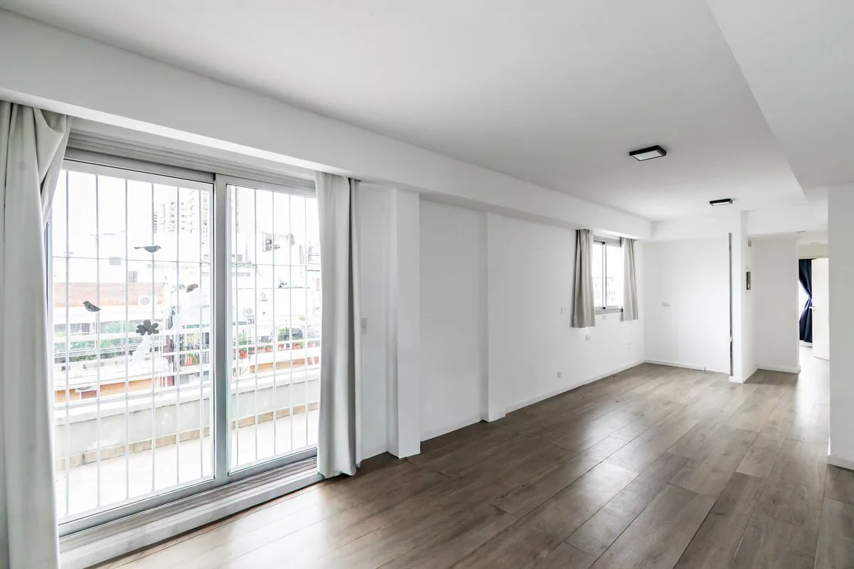 VENTA 3 AMB BALCON 2 COCHERAS PISO ALTO foto 2