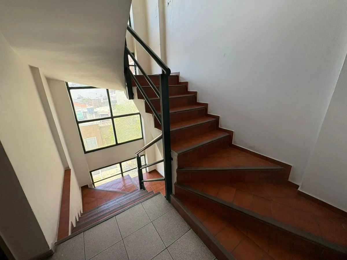 VENTA DPTO 2 DORMITORIOS + 2 BAÑOS Y COCHERA foto 5