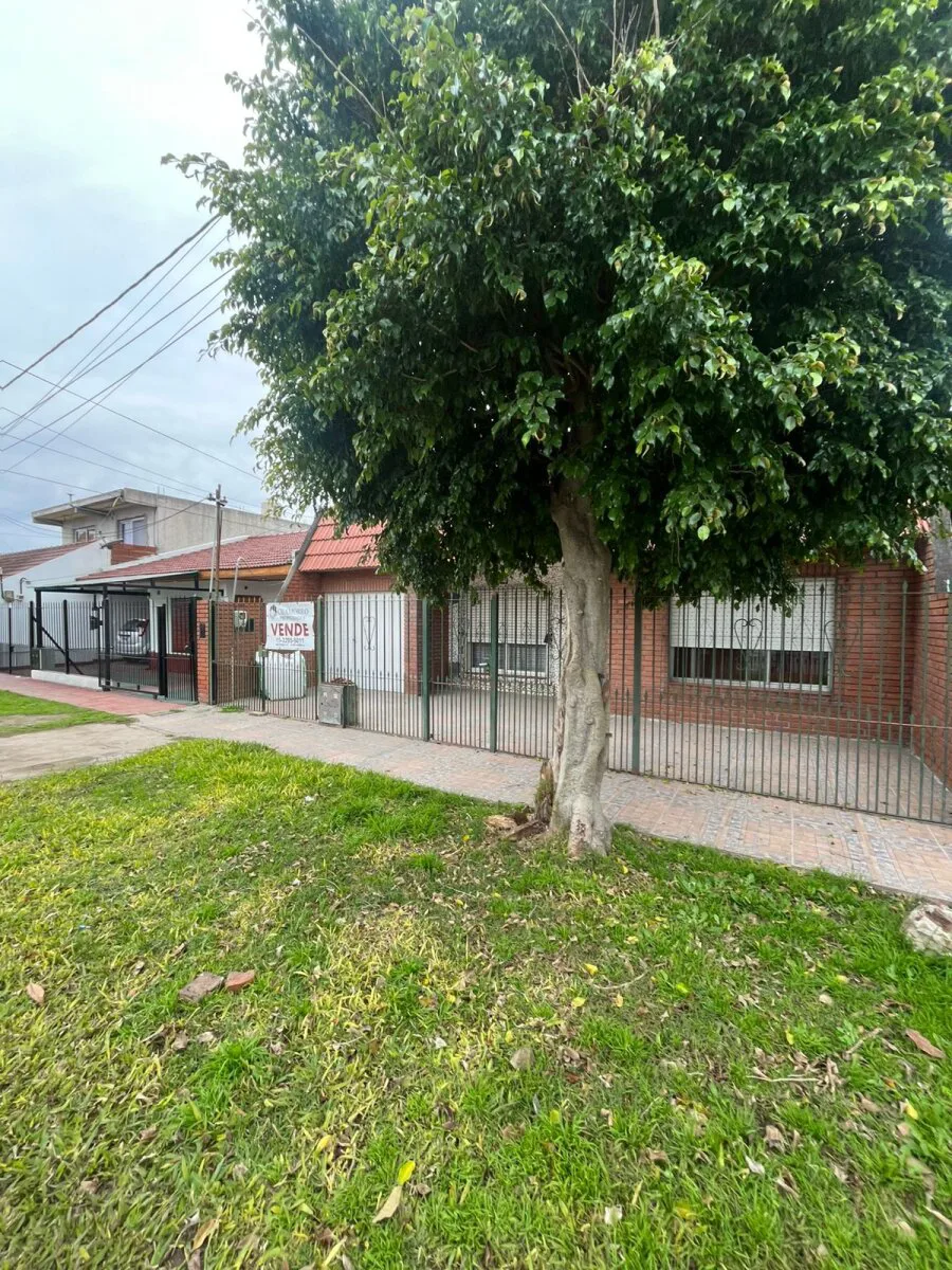 CASA EN VENTA APTA CREDITO CRICE FLORENCIO VARELA foto 4