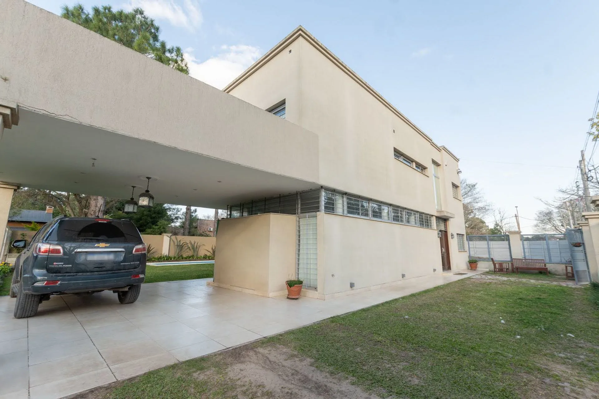 CASA ESTILO COUNTRY EN BOSQUES DE LA SALLE foto 4