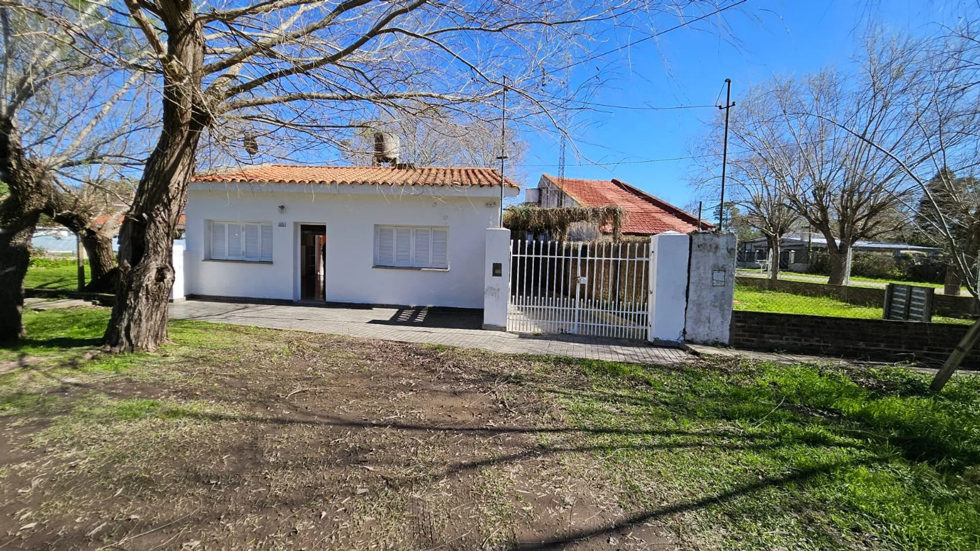 CASA QUINTA EN VTA. 2 DORM  EXC UBICACION SAUCE V. foto 3