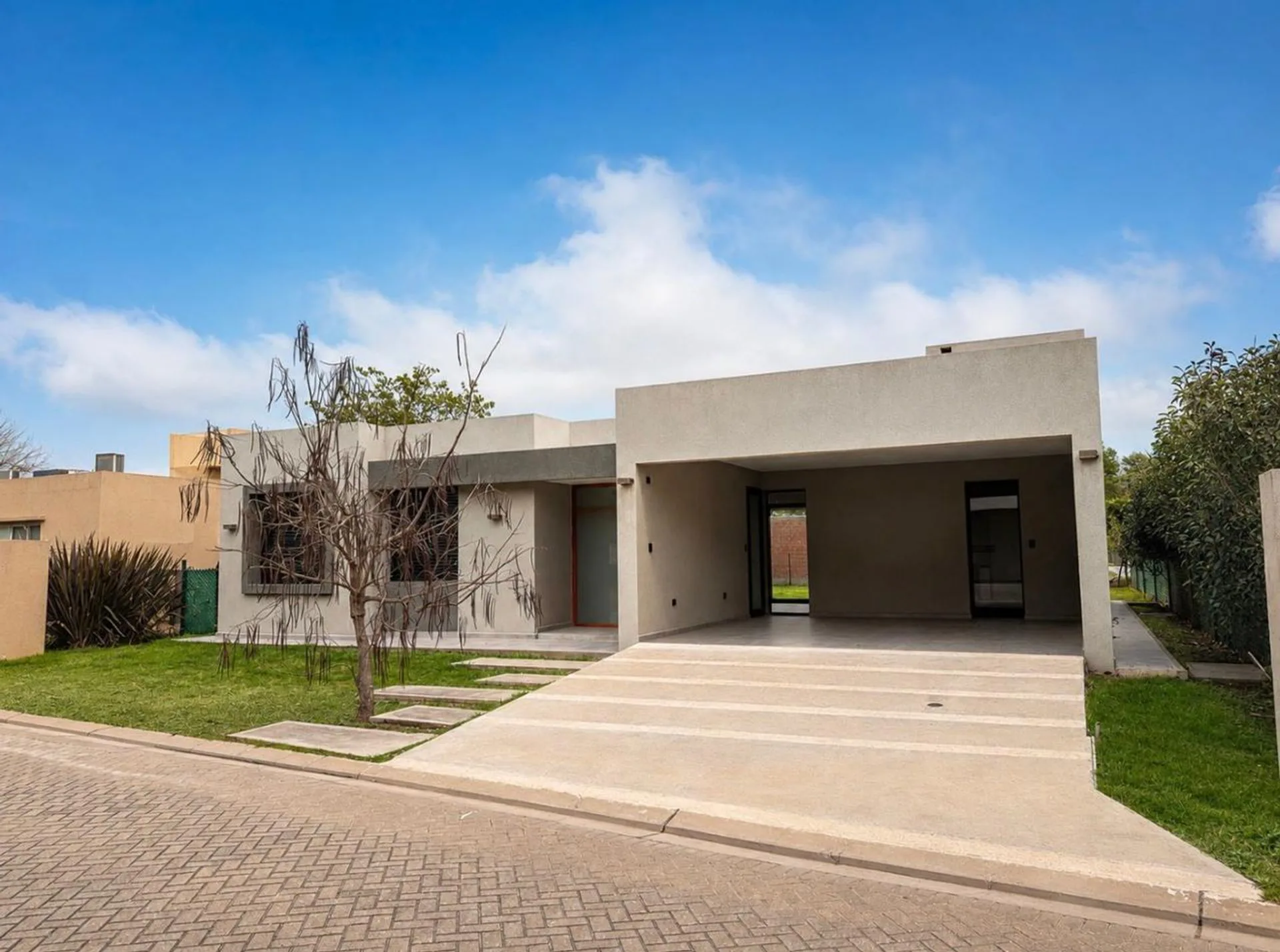 CASA A ESTRENAR EN VENTA EN "LA ANTONELLA" ZAVALLA foto 3