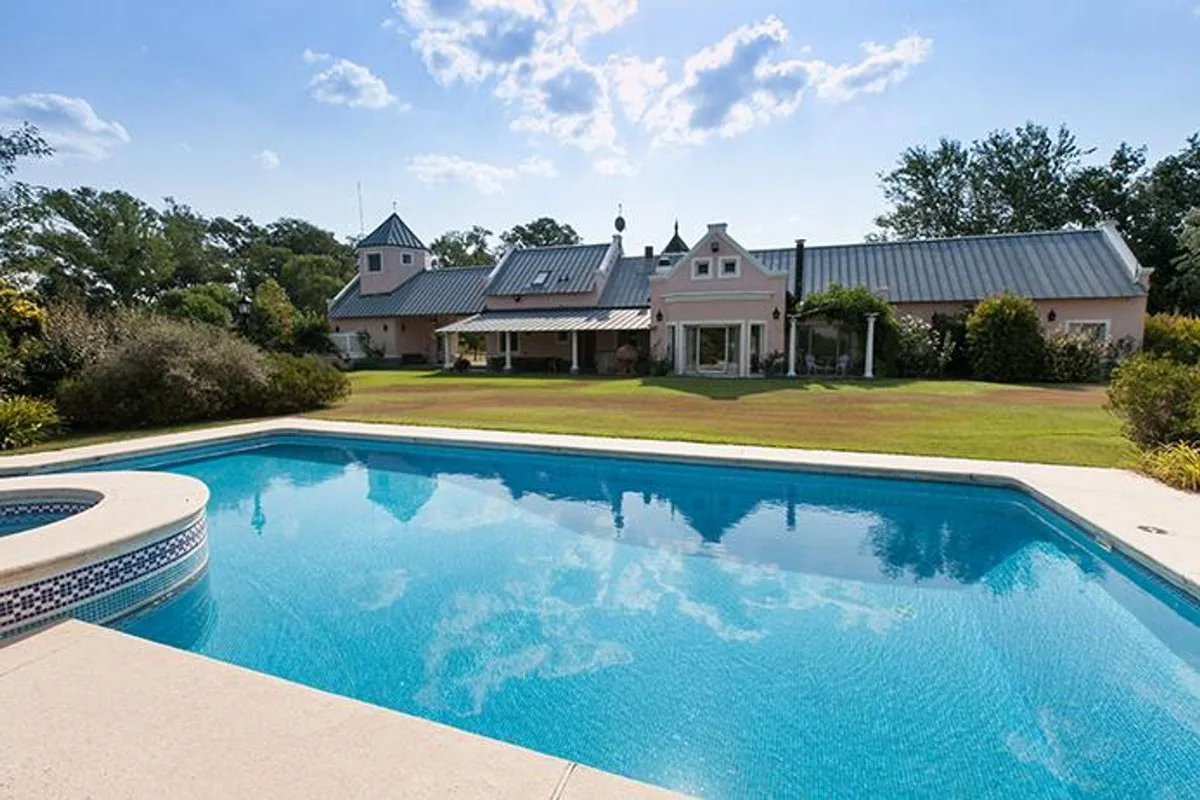 VENTA CAMPO DE 5,5 HS EN HARAS EL ARGENTINO  LUJAN foto 5