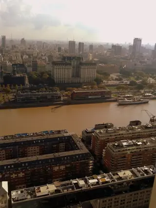 INCREIBLE TRIPLEX EN ALTURA CON TERRAZA PROPIA foto 2