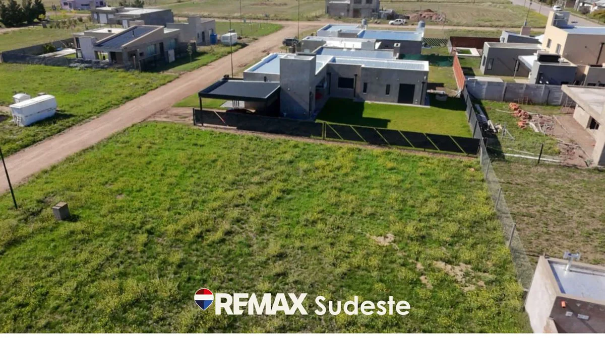 VENTA LOTE, BARRIO LAS ACACIAS foto 2