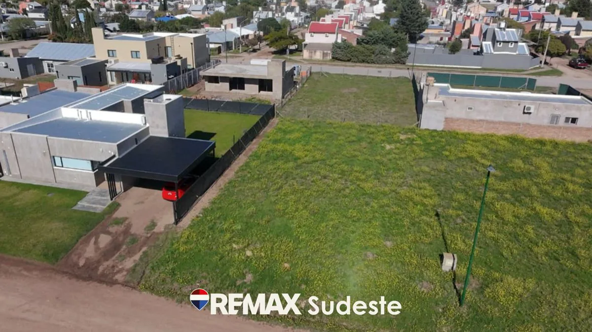 VENTA LOTE, BARRIO LAS ACACIAS foto 4